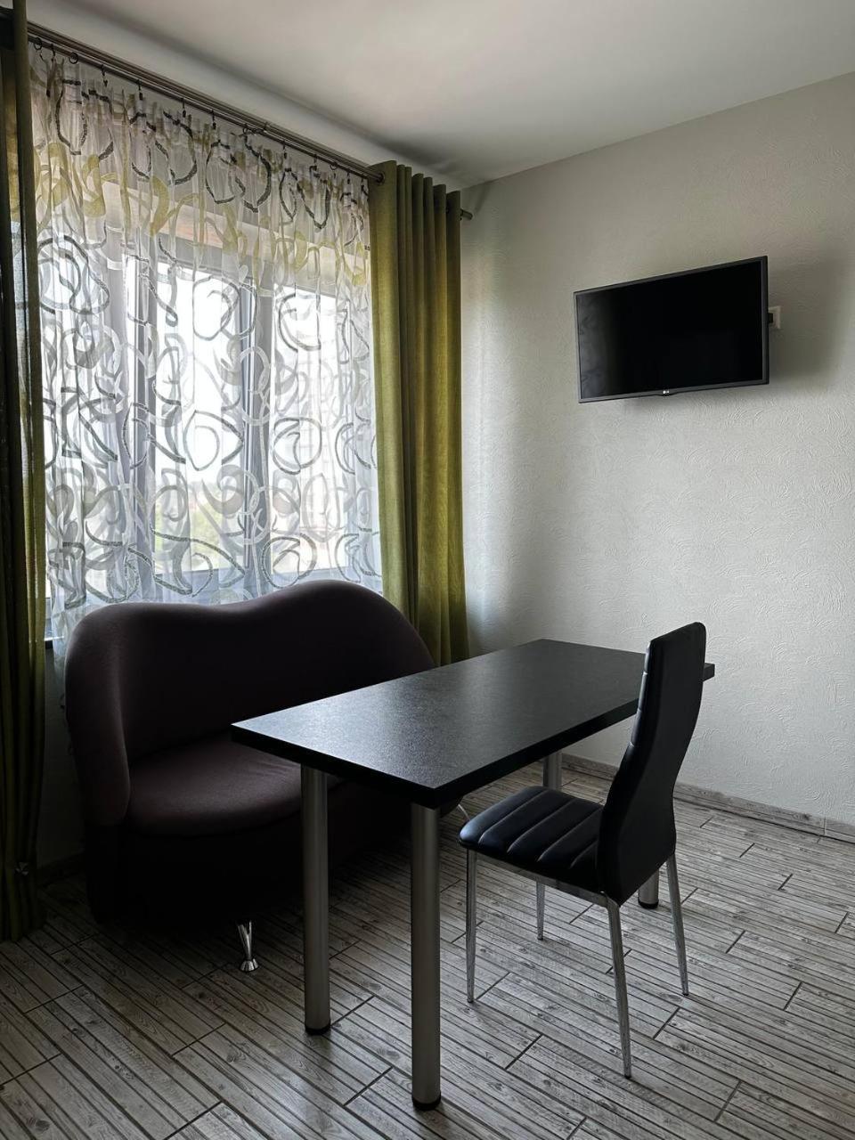 Space Apart Hotel Lutsʼk Habitación foto